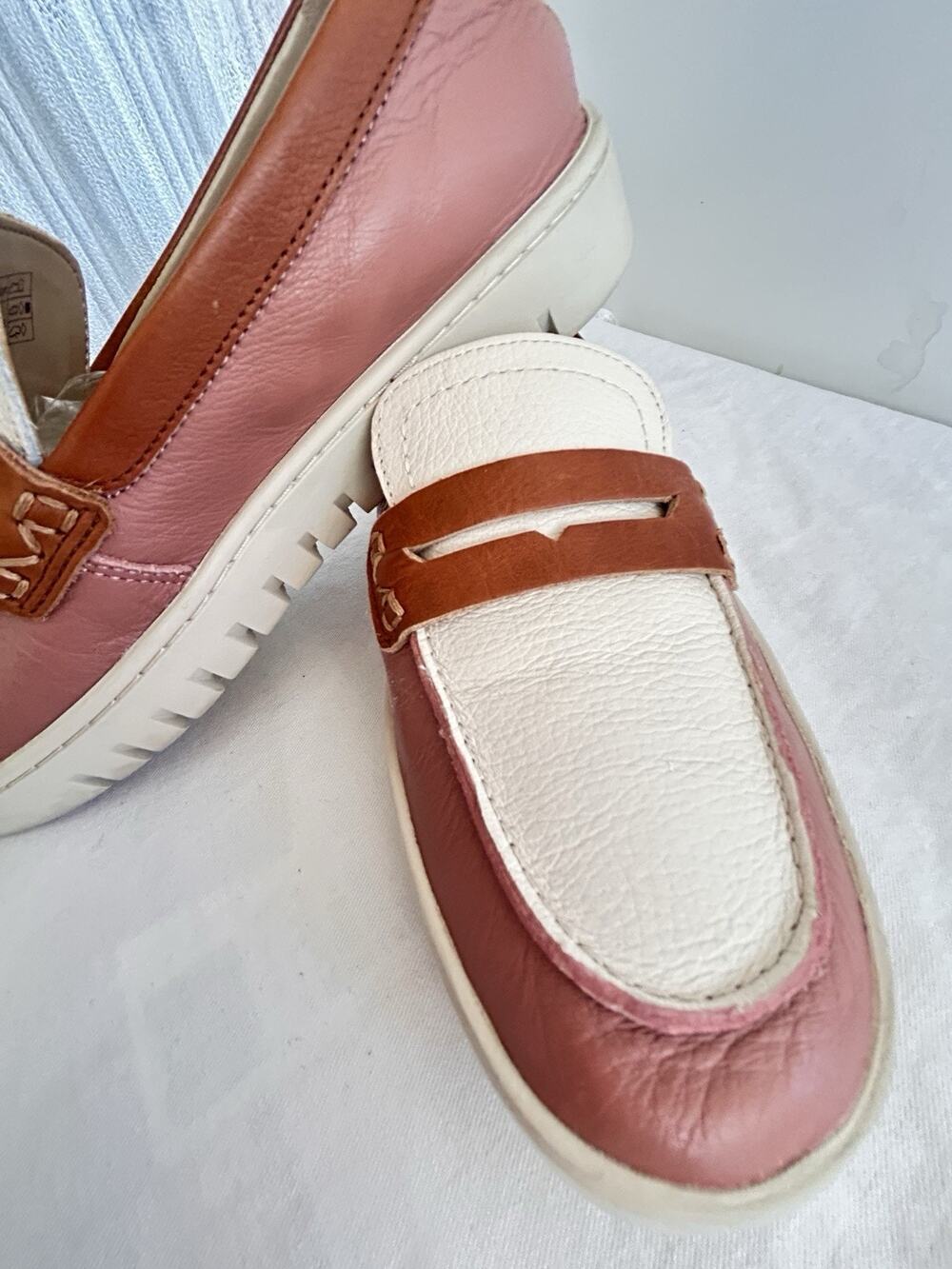 Vionic Uptown Loafer Sz 6 Women Dusty Rose Colorblock